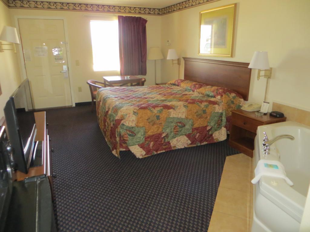Clairmont Inn Джаспър Екстериор снимка
