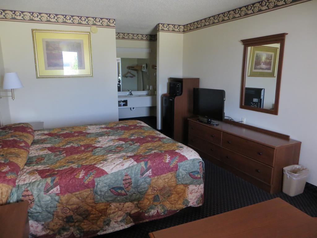 Clairmont Inn Джаспър Екстериор снимка