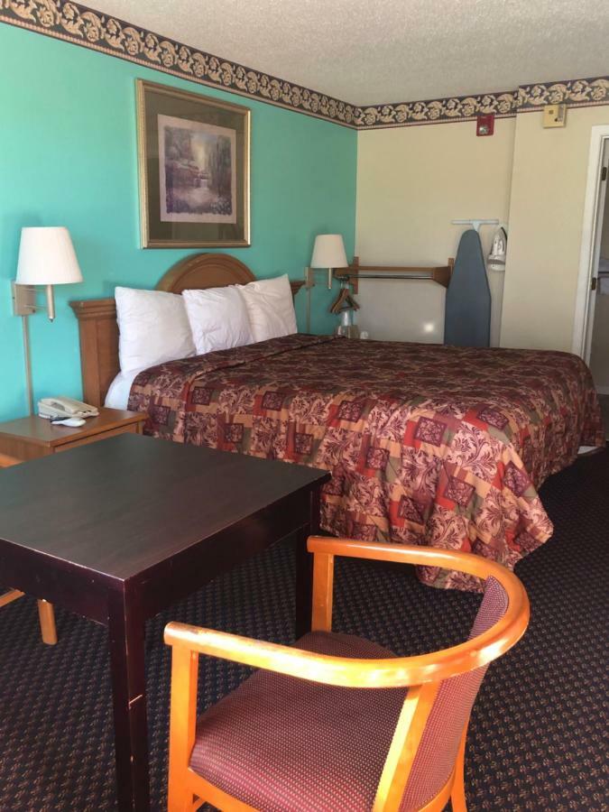 Clairmont Inn Джаспър Екстериор снимка